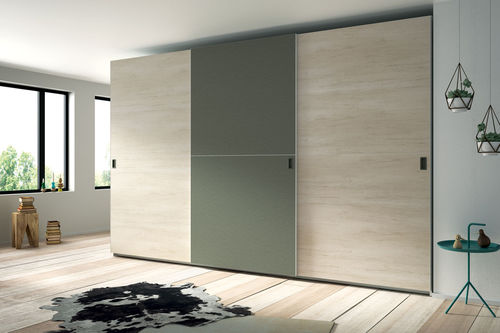 Armoire contemporaine - HORIZON - Lagrama - en bois / en métal / à porte coulissante