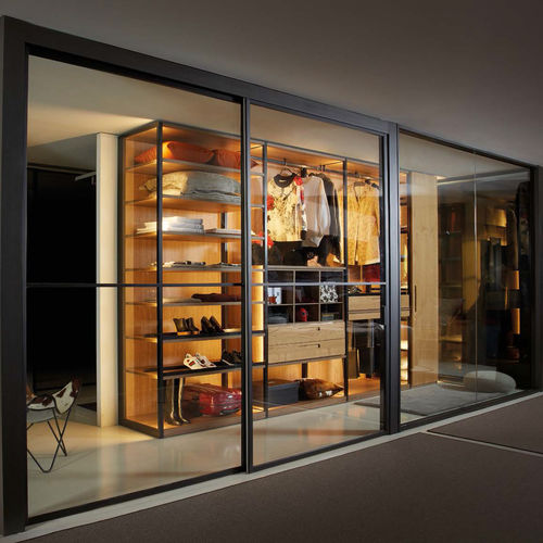 Armoire avec porte en verre à cadre en aluminium pour chambre moderne personnalisée