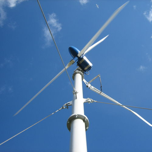 Petite éolienne à axe horizontal - PASSAAT - Fortis Wind Energy - tripale
