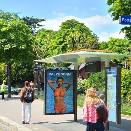 Abribus en métal - JCDecaux - Mobilier Urbain - en verre / intelligent / avec banc