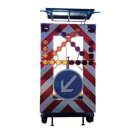 Panneau de signalisation routière monté sur remorque - ZÉPHIR RA - Aximum - à LED / solaire