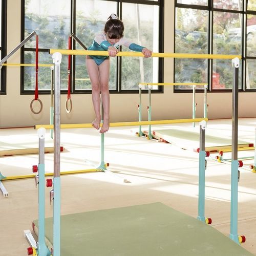 Barres asymétriques de gymnastique - 0120 - GYMNOVA