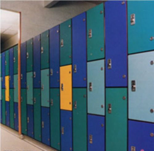 Casier vestiaire en métal - sport France - pour établissement public / sécurisé