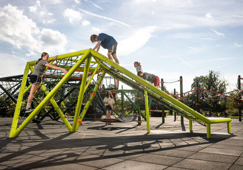 Grimpeur pour aire de jeux - NAICA™  - PLAYWORLD - avec trampoline