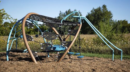 Structure de jeu pour aire de jeux - Quantis® A.2 - LANDSCAPE STRUCTURES - en acier galvanisé / en acier à revêtement par poudre / en polyéthylène