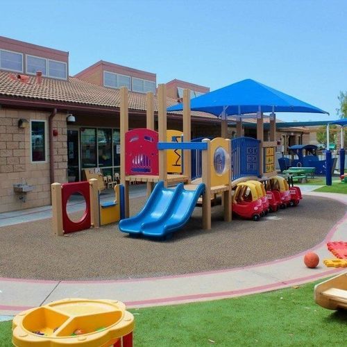 Structure de jeu pour aire de jeux - POURED-IN-PLACE - progressive design playgrounds - pour établissement public / pour crèche / pour collectivité