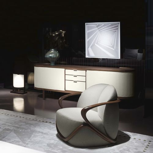 Fauteuil contemporain - HUG - GIORGETTI - en tissu / en cuir / en noyer