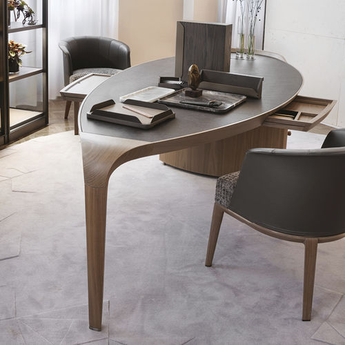 Bureau de direction - ERASMO - GIORGETTI - sur pied / contemporain / en noyer