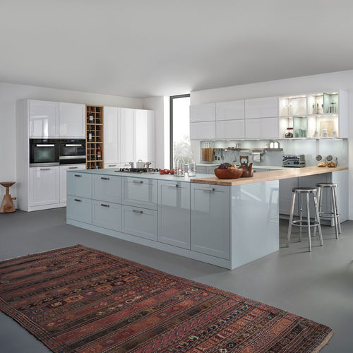 Cuisine contemporaine - CARRÉ-2-FG | XYLO | CARRÉ-2-LG - LEICHT - en verre / en bois / avec îlot