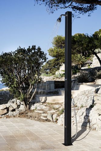 Douche de jardin en acier galvanisé - QUARTZ 80 - Tectona - résidentielle
