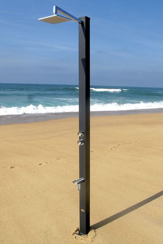 Douche de jardin en acier galvanisé - MARINA - Tectona - résidentielle