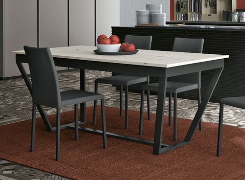 Table contemporaine - INCLINE - CUCINE LUBE - en fer / en stratifié / rectangulaire