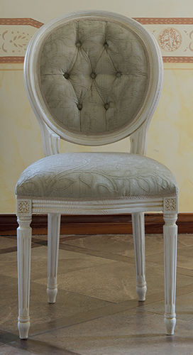 Chaise classique - DUSE - CUCINE LUBE - d'intérieur / en tissu / avec piètement en bois
