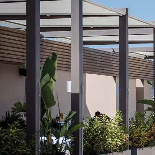 Pergola adossée - PESCARA - ITALY - Gibus SPA - en bois / en métal / en tissu