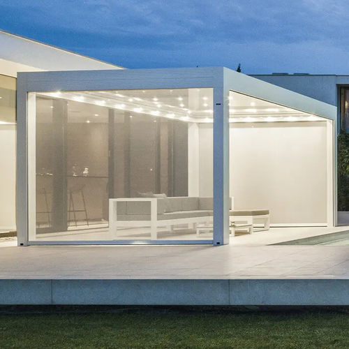 Pergola autoportée - PRIMOŠTEN - CROATIA - Gibus SPA - en métal / à lames brise soleil / bioclimatique
