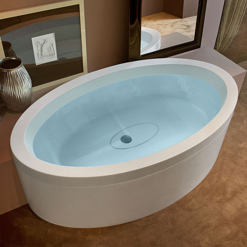 Baignoire ovale - EOS 190 - GRUPPO TREESSE - en acrylique / par Marc Sadler / hydromassage