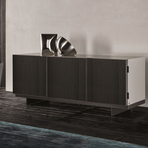 Buffet moderne - AYLON - Minotti - en métal / en cuir / en bois laqué brillant