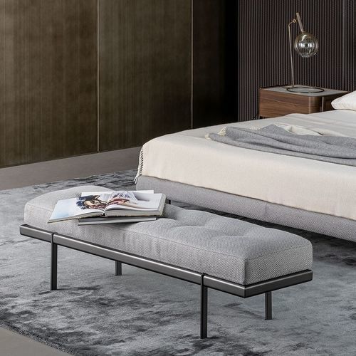 Bout de lit contemporain - James  - BONALDO - en métal peint / en cuir / en tissu