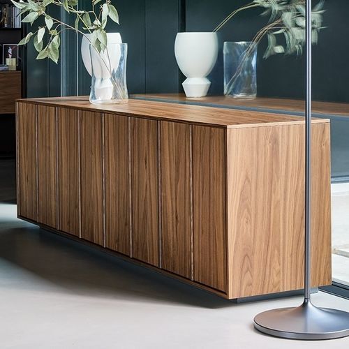 Buffet contemporain - Backdrop - BONALDO - en placage de bois / en noyer / à portes battantes