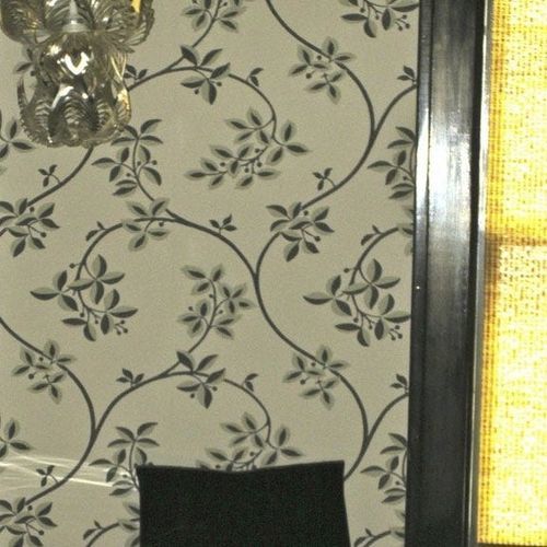Papier peint contemporain - RINGWOLD - Farrow & Ball - à motif floral / effet métallisé / rouge
