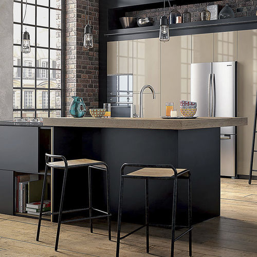 Cuisine contemporaine - AMBIANCE FACTORY - Mobalpa - en chêne / en quartz / en stratifié