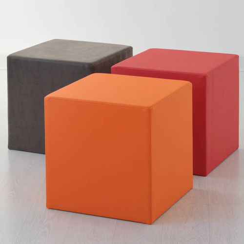Pouf contemporain - Q 40 - Airnova - en cuir / carré / professionnel