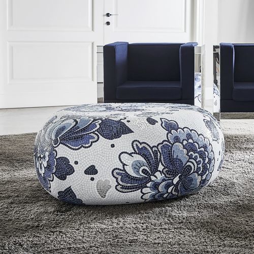 Table basse contemporaine - LOTTE - BISAZZA - en béton / avec piètement en béton / courbée