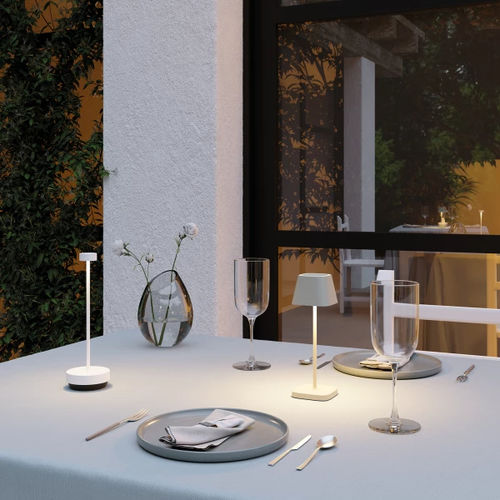 Lampe de table - TURAS - Blomus - en aluminium / contemporaine / d'intérieur