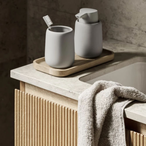 Plateau de service en chêne - OKU - Blomus - professionnel