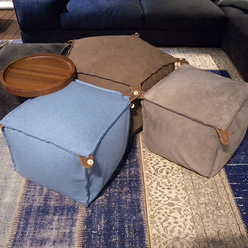 Pouf contemporain - 456 FOUR.SIX - Vibieffe - en tissu / en cuir / carré