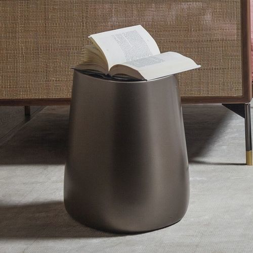 Table d'appoint contemporaine - 9200_PICO - Vibieffe - en mousse de polyuréthane / triangulaire / résidentielle