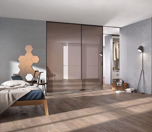 Porte de dressing d'intérieur - DELINEO PROFILO METALLIZZATO VULCNAO CRISTALLO SPECCHIO BRON - FerreroLegno - en verre / en aluminium / coulissante