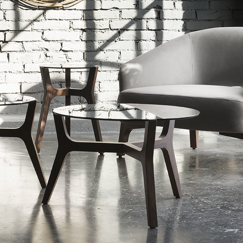 Table basse contemporaine - LIBRA  - TONON - en noyer américain / en verre fumé / avec piètement en chêne