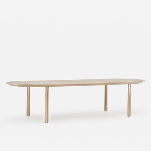 Table à manger contemporaine - ELLIOT OBLONG - DE LA ESPADA - en chêne / en noyer / en bois massif
