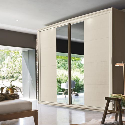 Armoire contemporaine - SC90 - ACCADEMIA DEL MOBILE - en bois massif / à porte coulissante / avec miroir
