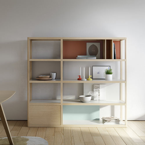 Étagère contemporaine - KAI - TREKU - en bois laqué / en chêne / en marbre
