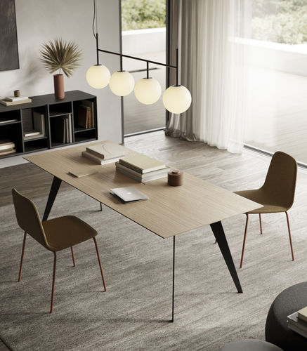 Bureau contemporain - AISE - TREKU - en chêne / en noyer / en métal