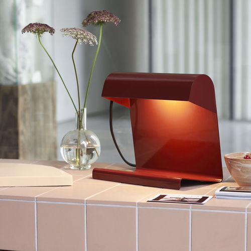 Lampe de table - vitra USA - en tôle d'acier / contemporaine / d'intérieur