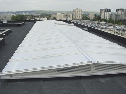 Panneau en polycarbonate pour toiture - Politram Concept 16 et 32 mm - PSD-Plastiques - avec ossature en aluminium