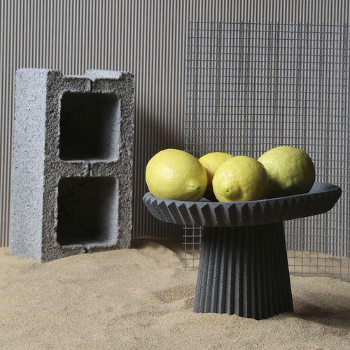 Centre de table en béton - SIMAN CAKE STAND - Urbi et Orbi
