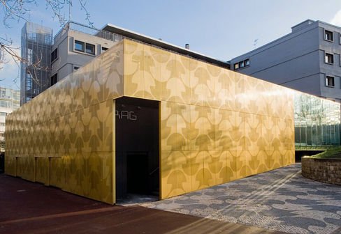 Mur-rideau en panneaux - ABIYA Mashrabiya - en métal / décoratif / perforé