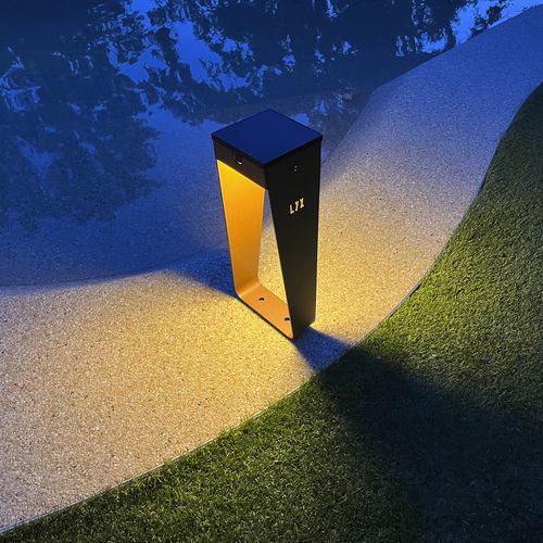 Lampe de sol - BTS 400 - aralia - LYX luminaires - en acier / en métal peint / en acier laqué