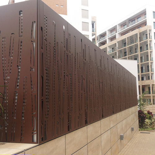 Clôture à panneaux - LUANDA - BPLAN - de jardin / professionnelle / en métal