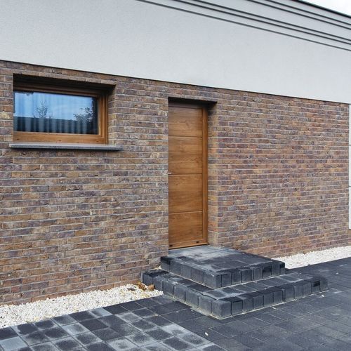 Porte de service - SIDE - WISNIOWSKI - en aluminium / battante / contemporaine