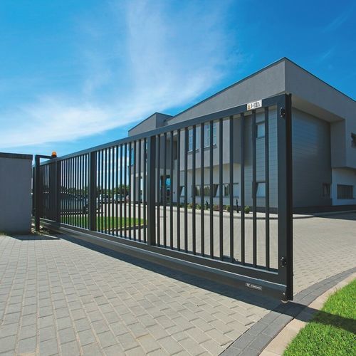 Portail coulissant - PI - WISNIOWSKI - en métal / à barreaux / motorisé