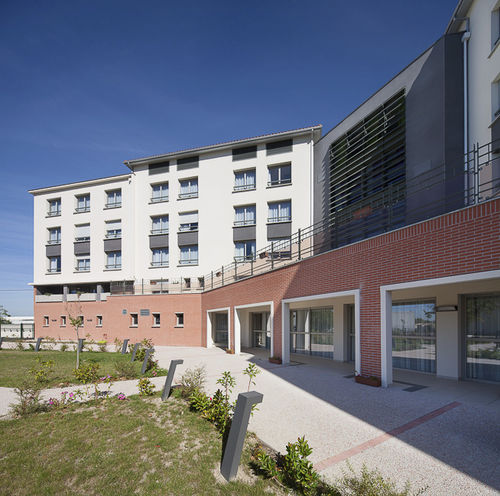 Brise-soleil en aluminium - KALUMEN - KAWNEER - pour façade / vertical / horizontal