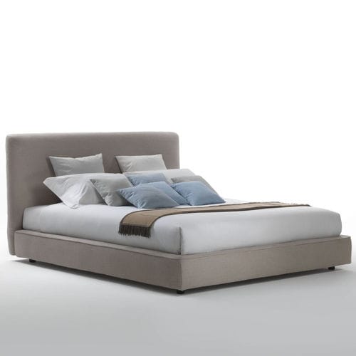 Lit double - COLE - marac srl - contemporain / tapissé / avec tête de lit