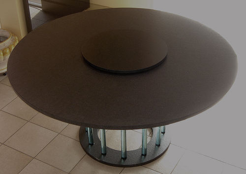 Table contemporaine - LIGHTWEIGHT STONE : BLACK GRANITE - BROCATELLE - en marbre / en pierre naturelle / ronde