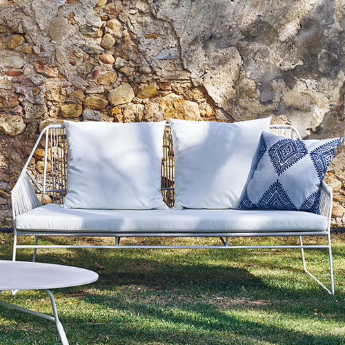 Canapé contemporain - 300 105 SANDUR - OASIQ - de jardin / en tissu / avec coussin amovible