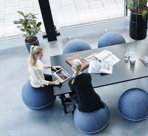 Pouf contemporain - OFFICE BALLZ - Götessons - en tissu / rond / professionnel
